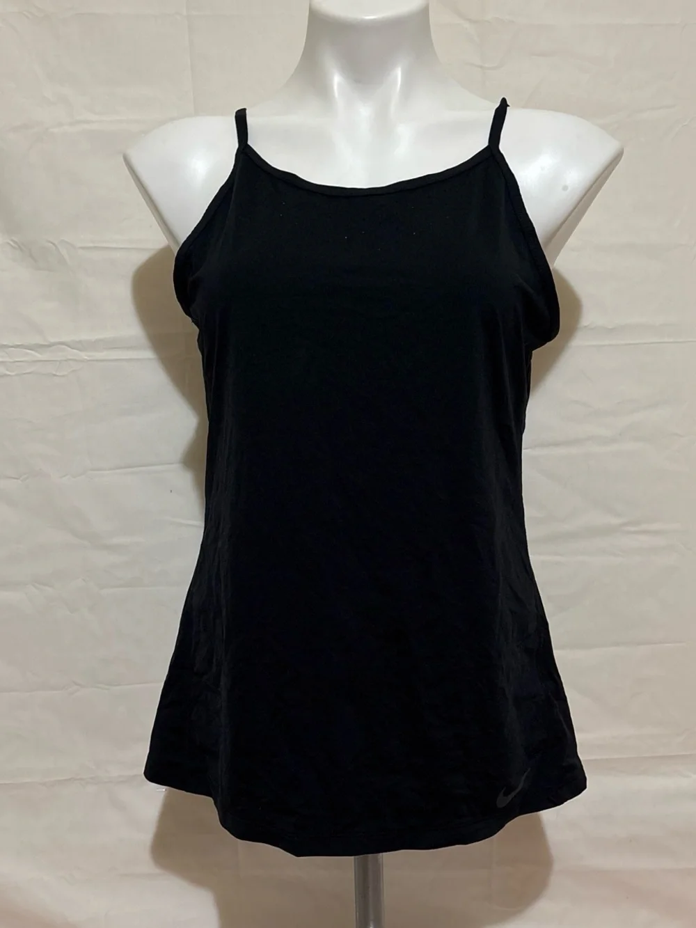 Nike dri fit tank top size medium